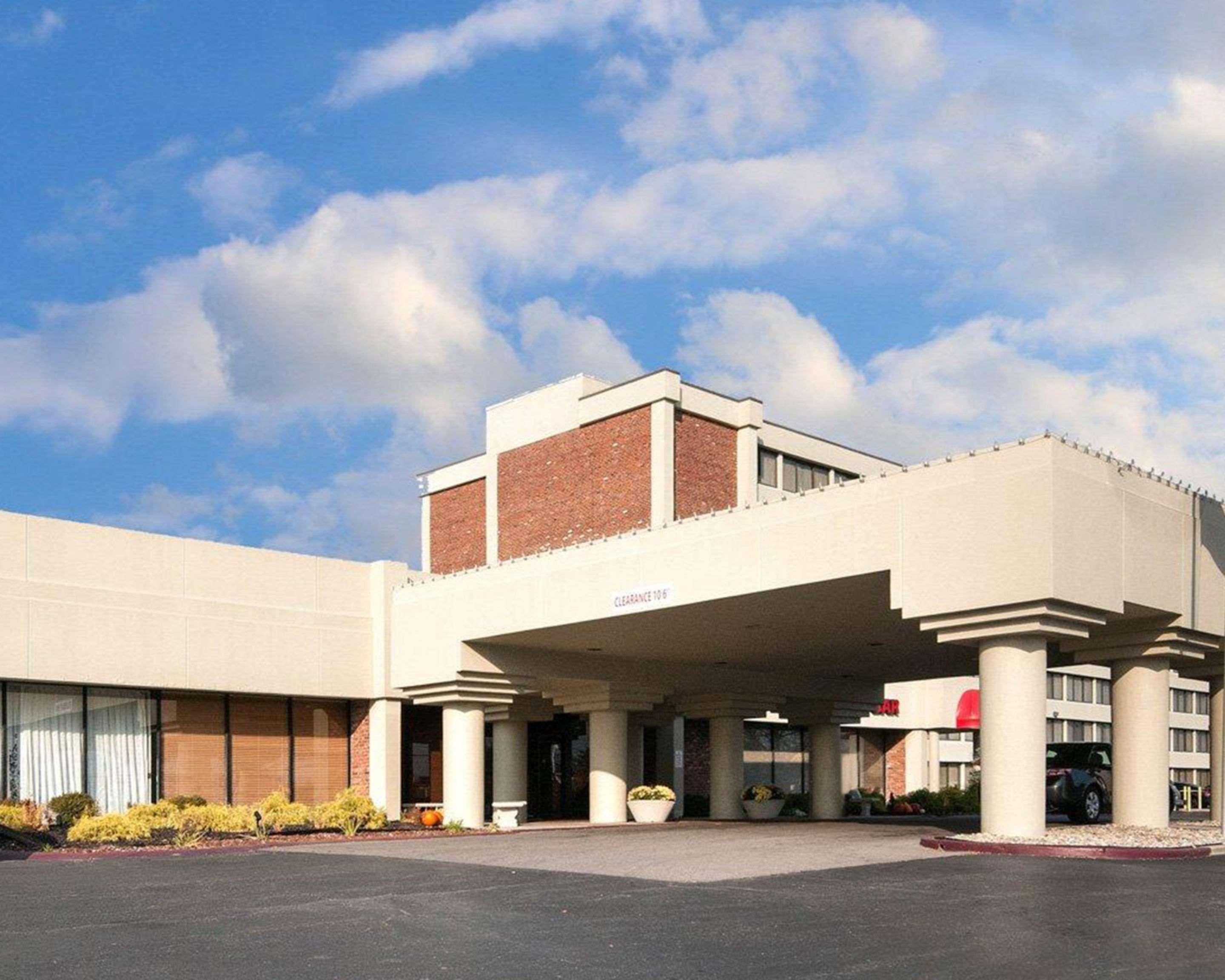 Rodeway Inn Indianapolis I-70 Экстерьер фото