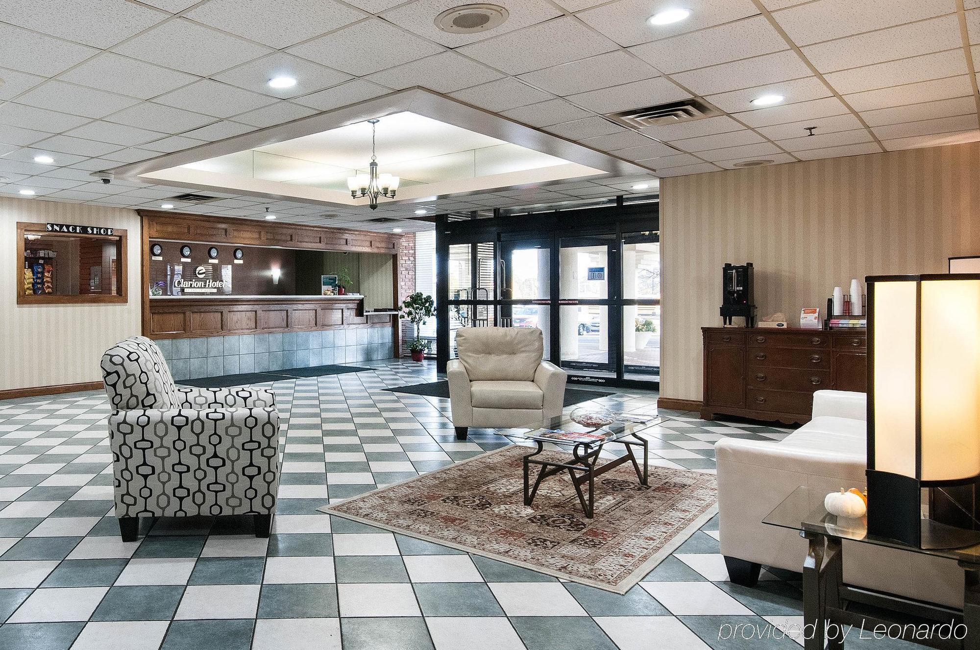 Rodeway Inn Indianapolis I-70 Экстерьер фото