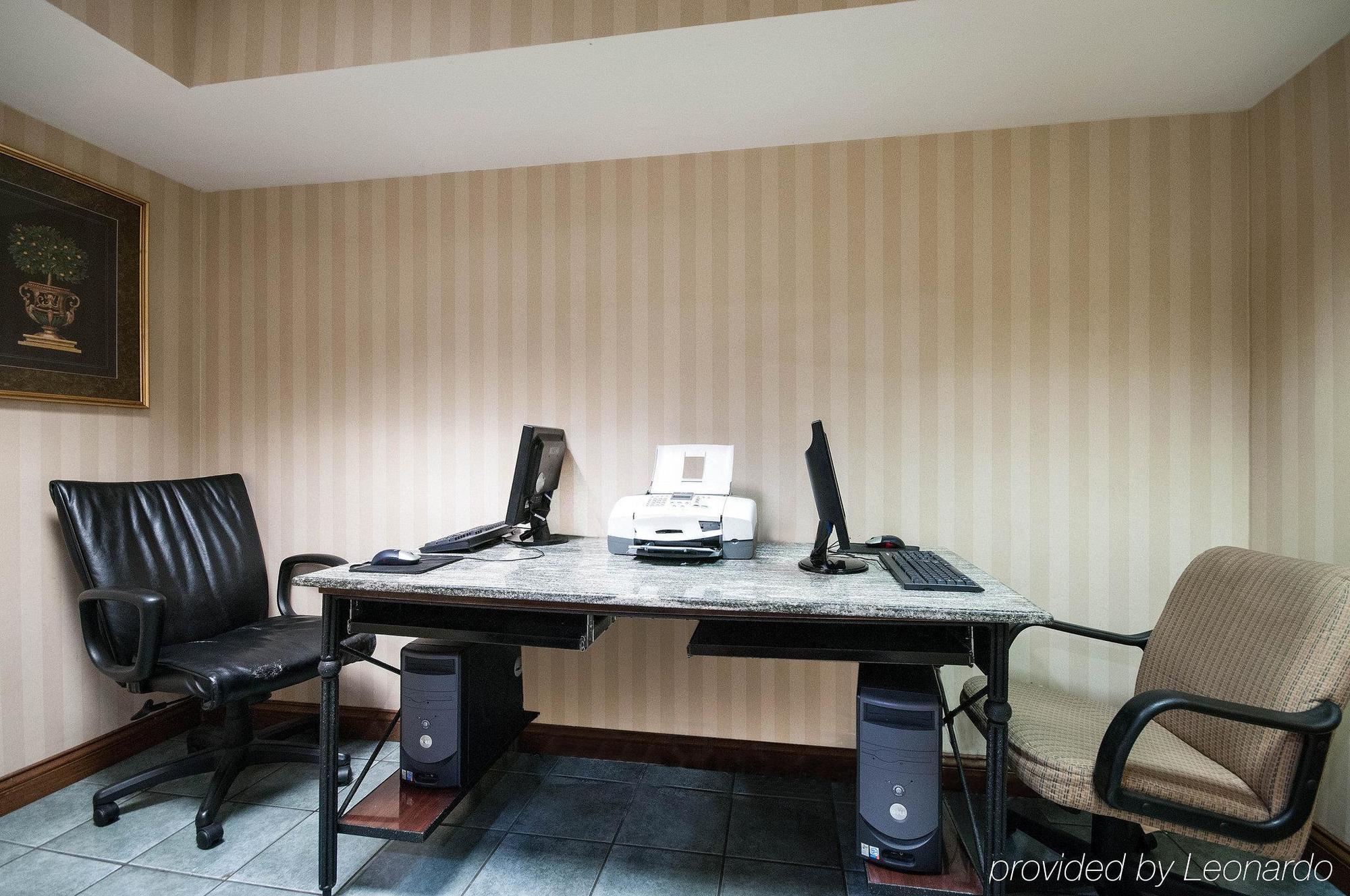 Rodeway Inn Indianapolis I-70 Экстерьер фото