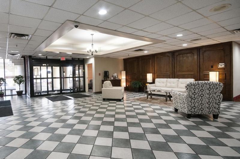 Rodeway Inn Indianapolis I-70 Экстерьер фото